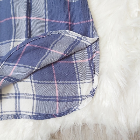 Old Navy Pastel Plaid Navy Button Down Flannel - Picture 5 of 7